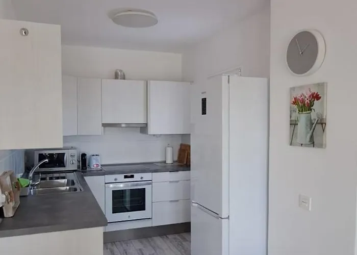 Appartement Marcastell Ajaches Views